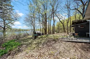 6711 Mohawk Dr, Chanhassen, MN 55317 - Photo 3
