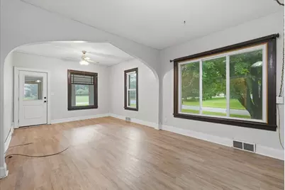 146 W Winter Avenue, Elmwood, WI 54740 - Photo 5