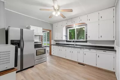 146 W Winter Avenue, Elmwood, WI 54740 - Photo 7