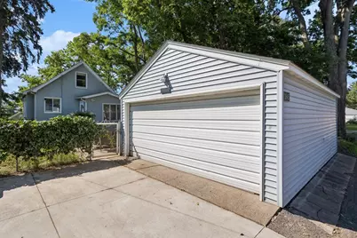 1845 Benson Avenue, Saint Paul, MN 55116 - Photo 29