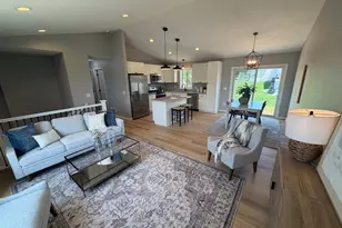 1625 Squirrel Way, New Richmond, WI 54017 - Photo 3