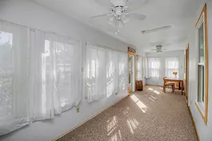 1714 Hewitt Ave, Saint Paul, MN 55104 - Photo 13