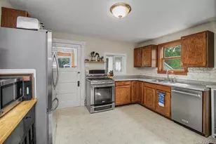 1714 Hewitt Ave, Saint Paul, MN 55104 - Photo 11
