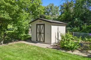 8009 37th Ave N, New Hope, MN 55427 - Photo 25