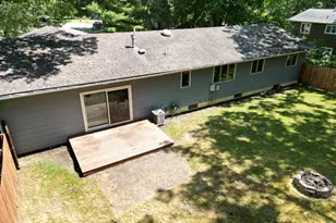 829 10th St SW, Wadena, MN 56482 - Photo 9