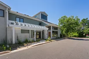 1372 Carling Dr, Saint Paul, MN 55108 - Photo 25