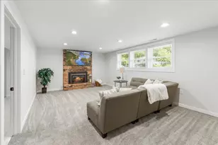 9131 Annapolis Ln N, Maple Grove, MN 55369 - Photo 21