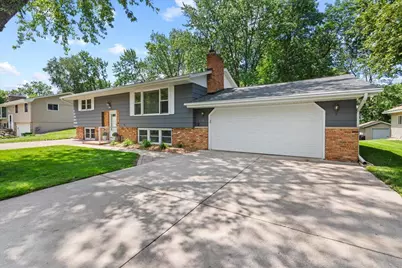 9131 Annapolis Lane N, Maple Grove, MN 55369 - Photo 3