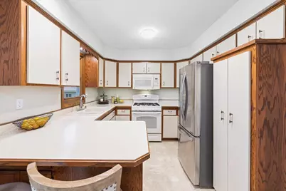 9131 Annapolis Lane N, Maple Grove, MN 55369 - Photo 15