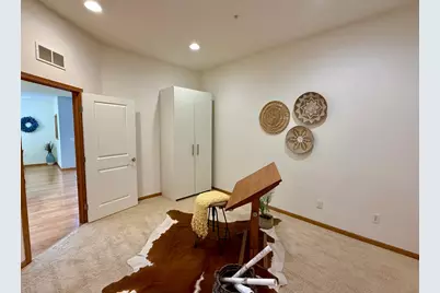 1244 County Road D E #102, Maplewood, MN 55109 - Photo 9