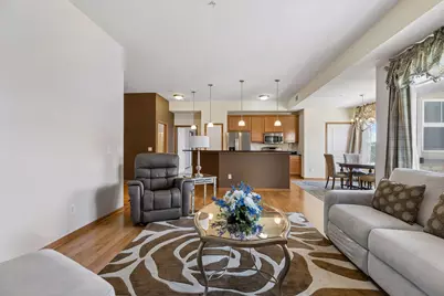 1244 County Road D E #102, Maplewood, MN 55109 - Photo 5