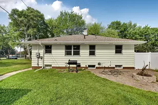916 River Ave S, Sauk Rapids, MN 56379 - Photo 25