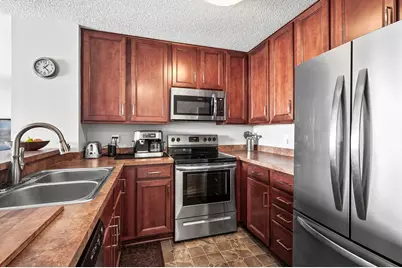 6020 Chasewood Parkway #203, Minnetonka, MN 55343 - Photo 25