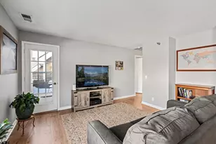 6020 Chasewood Pkwy, Hopkins, MN 55343 - Photo 5