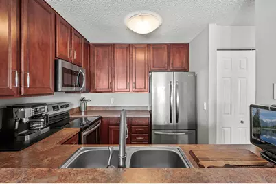 6020 Chasewood Parkway #203, Hopkins, MN 55343 - Photo 17