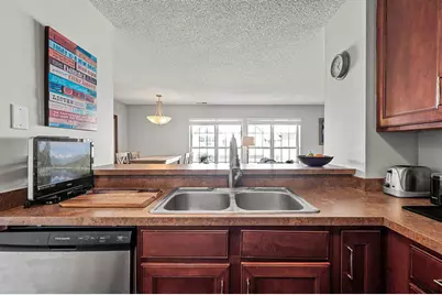 6020 Chasewood Parkway #203, Hopkins, MN 55343 - Photo 15