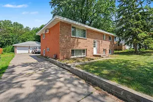 49 91st Ln NE, Blaine, MN 55434 - Photo 3