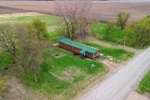 41 Bowman St, Stewart, MN 55385 - Photo 1