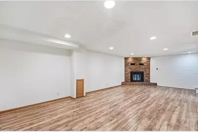 924 Fuller Street S, Shakopee, MN 55379 - Photo 25