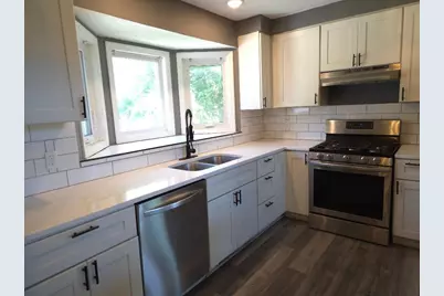 707 69th Avenue N, Brooklyn Center, MN 55430 - Photo 3