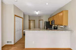 18900 96th Pl N, Maple Grove, MN 55311 - Photo 17