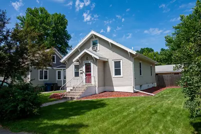 102 W Beech Avenue W, Fergus Falls, MN 56537 - Photo 1