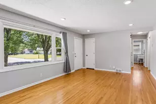 6625 Wyoming Ave N, Brooklyn Park, MN 55428 - Photo 7