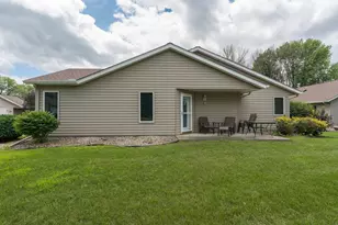 1355 Adams St, Mankato, MN 56001 - Photo 25