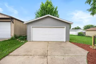 2043 42nd St NW, Rochester, MN 55901 - Photo 27