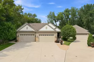 2674 Bartylla Ct, White Bear Lake, MN 55110 - Photo 1