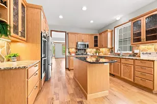 2674 Bartylla Ct, White Bear Lake, MN 55110 - Photo 9