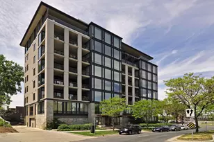 301 Kenwood Pkwy, Minneapolis, MN 55403 - Photo 25