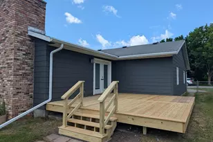 215 Madison Ave SW, Wadena, MN 56482 - Photo 5