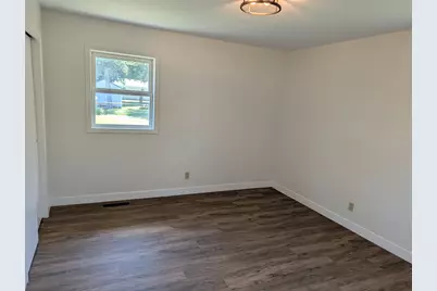 215 Madison Avenue SW, Wadena, MN 56482 - Photo 25