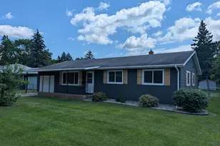 215 Madison Ave SW, Wadena, MN 56482 - Photo 1