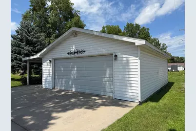 411 16th Street S, Benson, MN 56215 - Photo 7