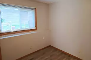 7613 Fairfield Rd, Brooklyn Park, MN 55444 - Photo 31