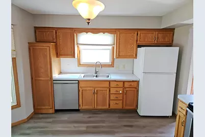 7613 Fairfield Road, Brooklyn Park, MN 55444 - Photo 5