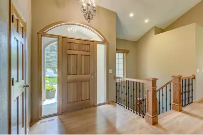 5619 Cottonwood Court, Shoreview, MN 55126 - Photo 5
