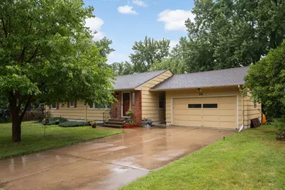 218 W Park Road, Hopkins, MN 55343 - Photo 3