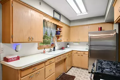 218 W Park Road, Hopkins, MN 55343 - Photo 9