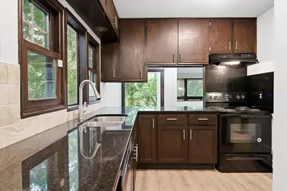 2280 E Medicine Lake Boulevard, Plymouth, MN 55441 - Photo 7