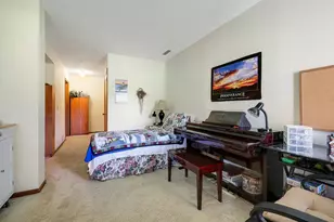 14389 Bedford Dr, Eden Prairie, MN 55346 - Photo 43