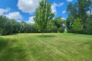 819 2nd St SW, Pipestone, MN 56164 - Photo 13