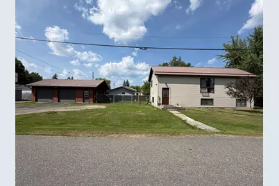 1632 4th Avenue E, International Falls, MN 56649 - Photo 3