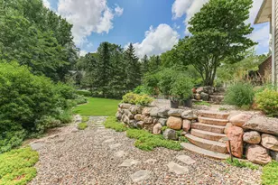 2866 Timberview Trail, Chaska, MN 55318 - Photo 37
