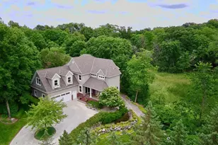 2866 Timberview Trail, Chaska, MN 55318 - Photo 5