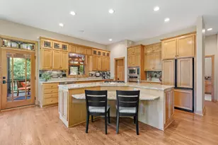 720 Timber Ln, Shoreview, MN 55126 - Photo 11