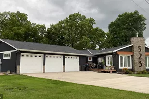 523 Brooks St, Mankato, MN 56001 - Photo 1