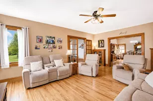 19933 900th Ave, Austin, MN 55912 - Photo 7